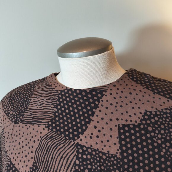 Abstract Long Sleeve Top - Picture 3 of 5